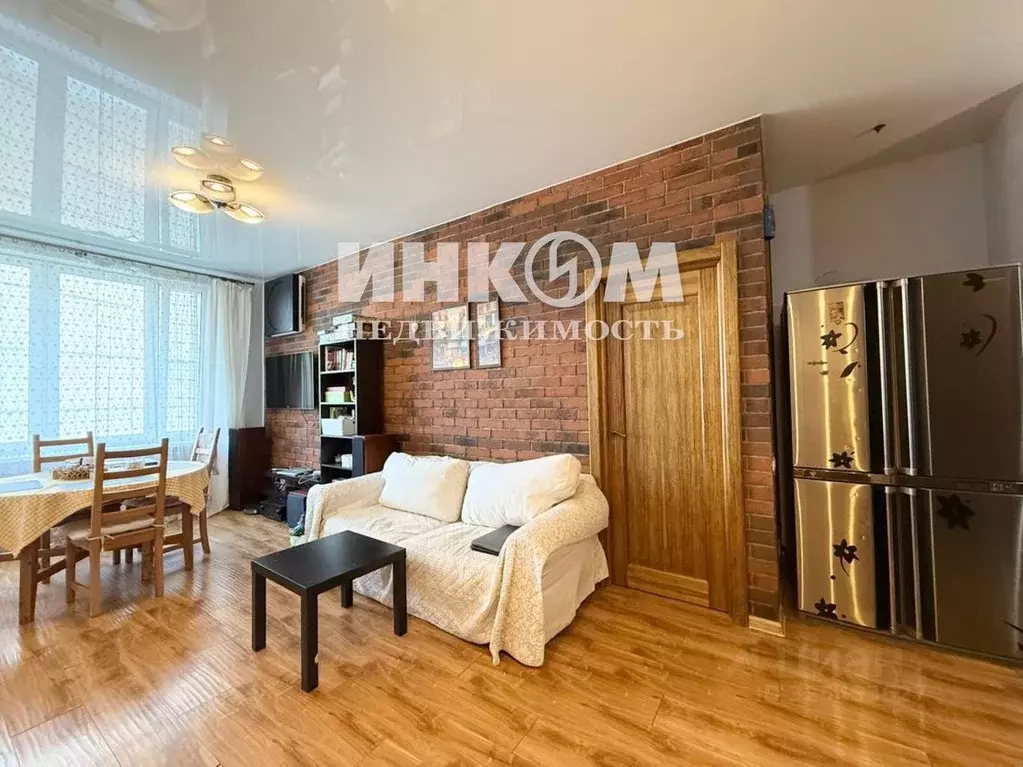 2-к кв. Московская область, Красногорск Ильинское ш., 14 (63.7 м) - Фото 2