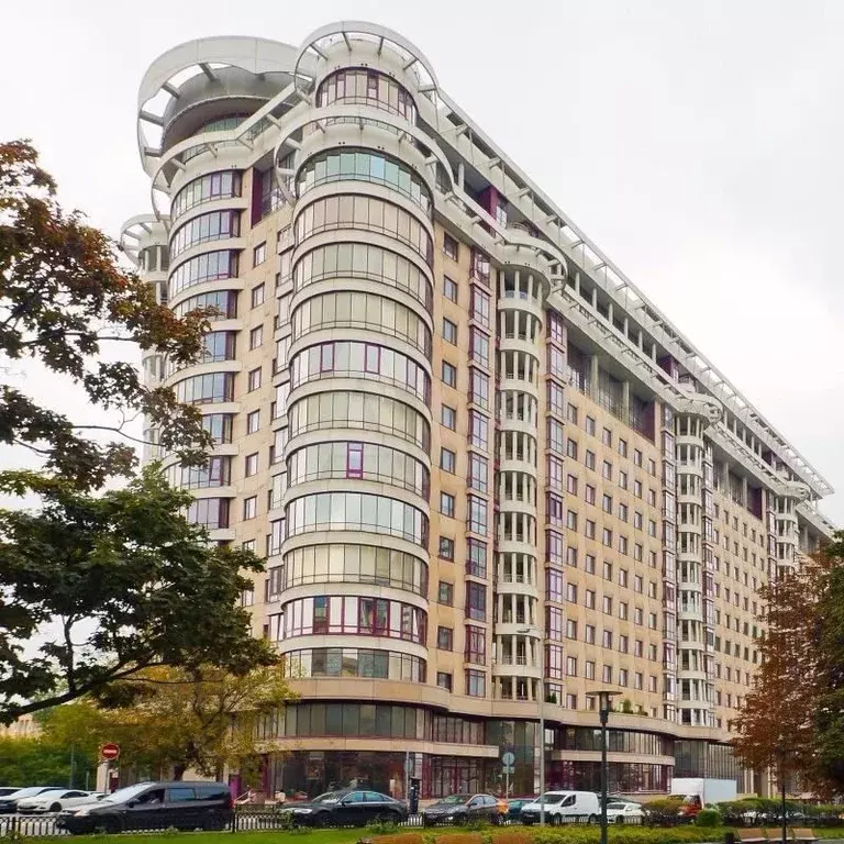 Аукцион: 4-к. квартира, 186,7 м, 7/14 эт. - Фото 1