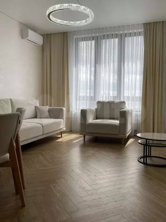 2-к. квартира, 55 м, 13/19 эт. - Фото 0