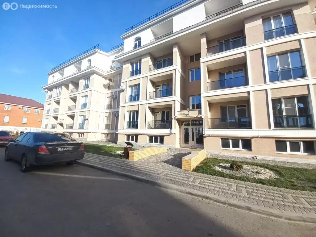 1-комнатная квартира: Ейск, Армавирская улица (49 м) - Фото 0