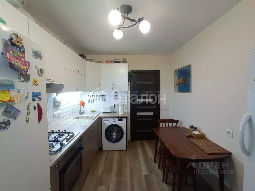 2-к кв. Волгоградская область, Волгоград ул. Степанищева, 9 (47.2 м) - Фото 1