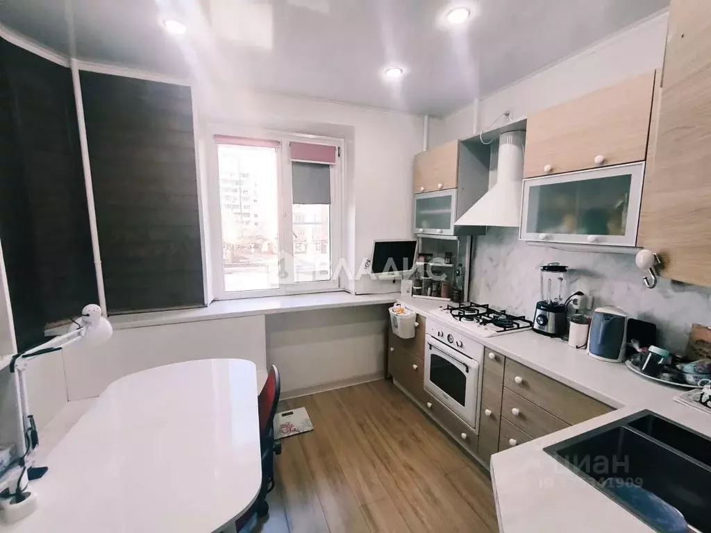 2-к кв. Белгородская область, Белгород бул. Строителей, 45а (51.1 м) - Фото 1