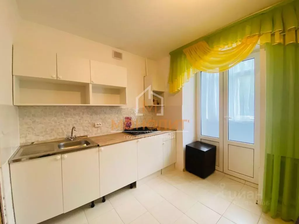 3-к кв. Краснодарский край, Горячий Ключ ул. Ленина, 213 (63.0 м) - Фото 1