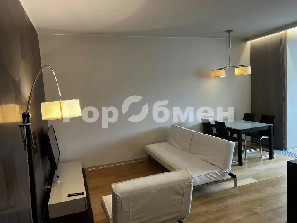 Продается 2-комнатная квартира - Фото 1