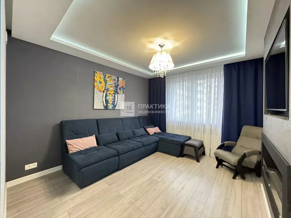 Продается 3-комнатная квартира - Фото 1