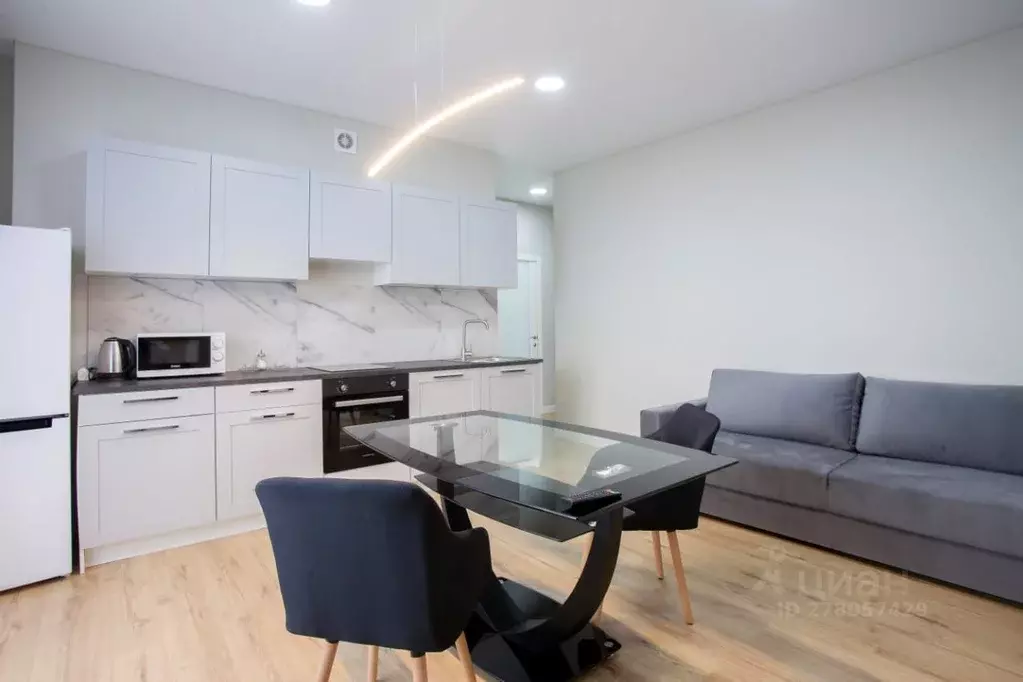 2-к кв. Челябинская область, Челябинск ул. Героя России А.В. Яковлева, ... - Фото 1