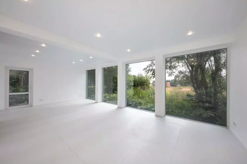 Дом в Ленинградская область, Выборгский район, Первомайское с/пос, ... - Фото 1