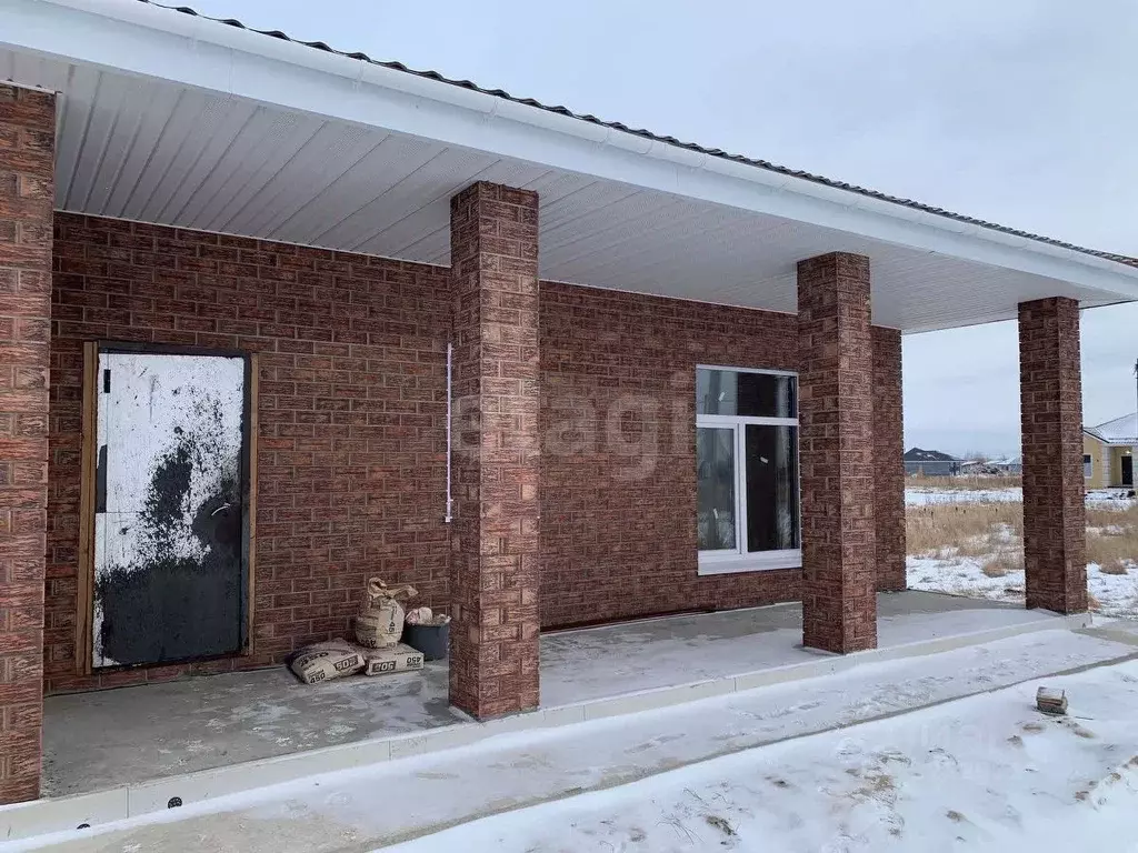 Дом в Тюменская область, Тюменский муниципальный округ, с. Чикча, ... - Фото 1