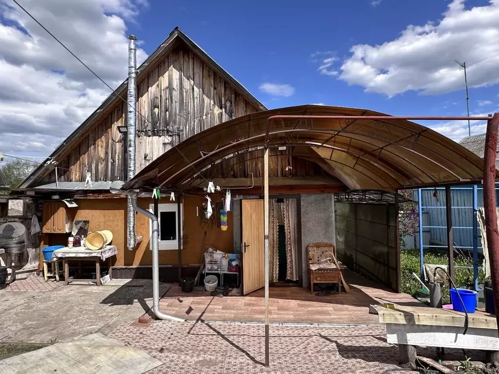 Дом в Пензенская область, Шемышейский район, с. Старая Яксарка ... - Фото 1