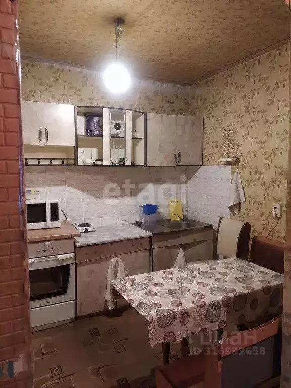 2-к кв. Белгородская область, Старый Оскол Макаренко мкр, 2 (45.0 м) - Фото 0