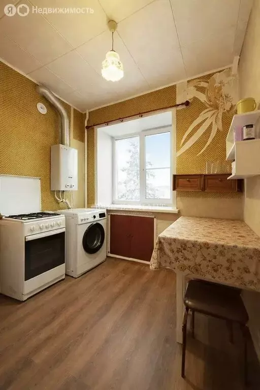3-комнатная квартира: Рыбинск, улица Бабушкина, 1 (48.2 м) - Фото 1