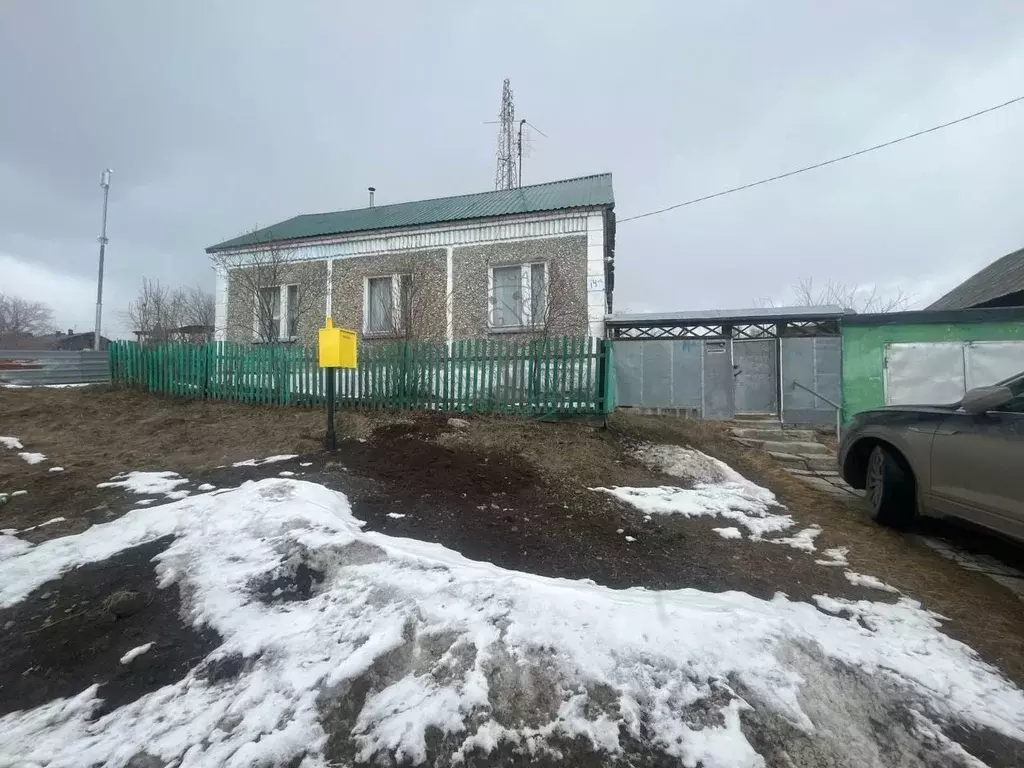 Дом в Свердловская область, Екатеринбург муниципальное образование, ... - Фото 1