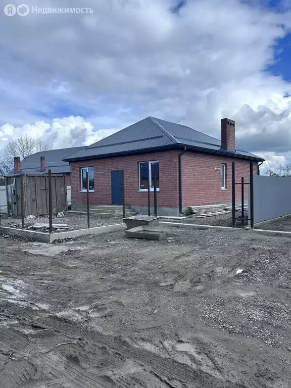 Дом в станица Северская, улица Пугачёва, 97 (110 м) - Фото 1