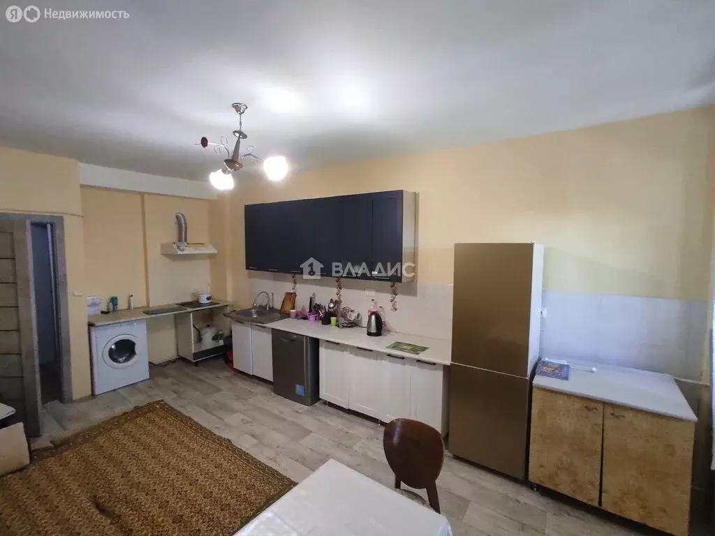 3-комнатная квартира: станица Должанская, улица Чапаева, 98 (72.3 м) - Фото 1