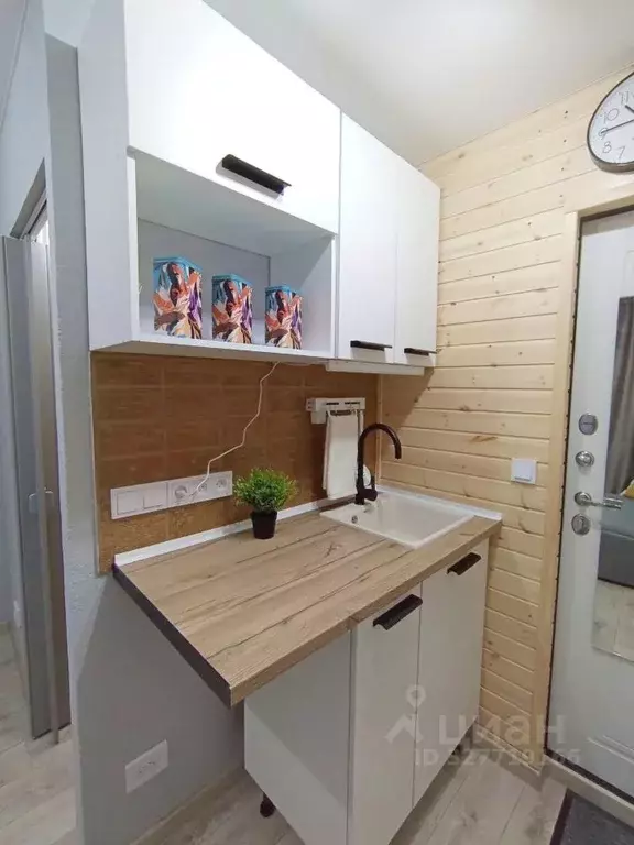 Студия Омская область, Омск Привокзальный мкр, ул. Карбышева, 38 (13.5 ... - Фото 1