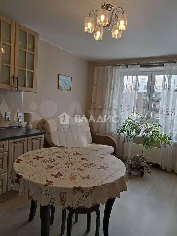 1-к. квартира, 39 м, 7/8 эт. - Фото 1