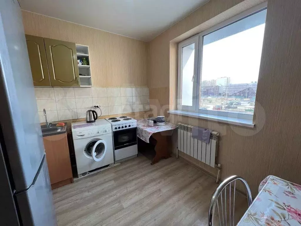 2-к. квартира, 56 м, 6/9 эт. - Фото 0