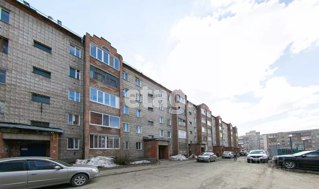 3-к кв. Томская область, Томск ул. Суворова, 13 (58.4 м) - Фото 0