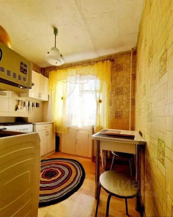 3-к кв. Пермский край, Александровск Яйва пгт, ул. 6-й Пятилетки, 20 ... - Фото 2