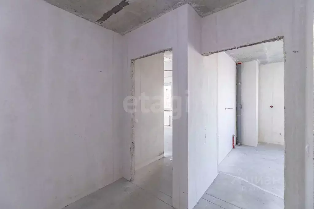 1-к кв. Тюменская область, Тюмень ул. 9 Января, 160к2 (43.2 м) - Фото 0