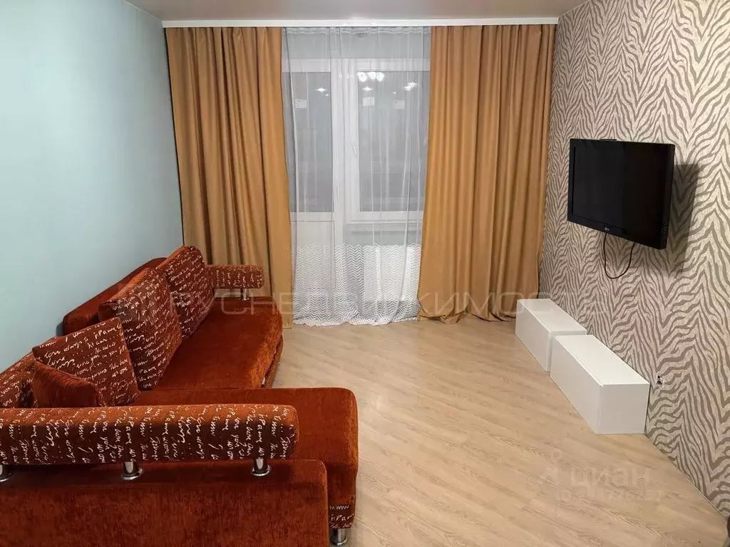 2-к кв. Кировская область, Киров ул. Энтузиастов, 15к2 (44.7 м) - Фото 0