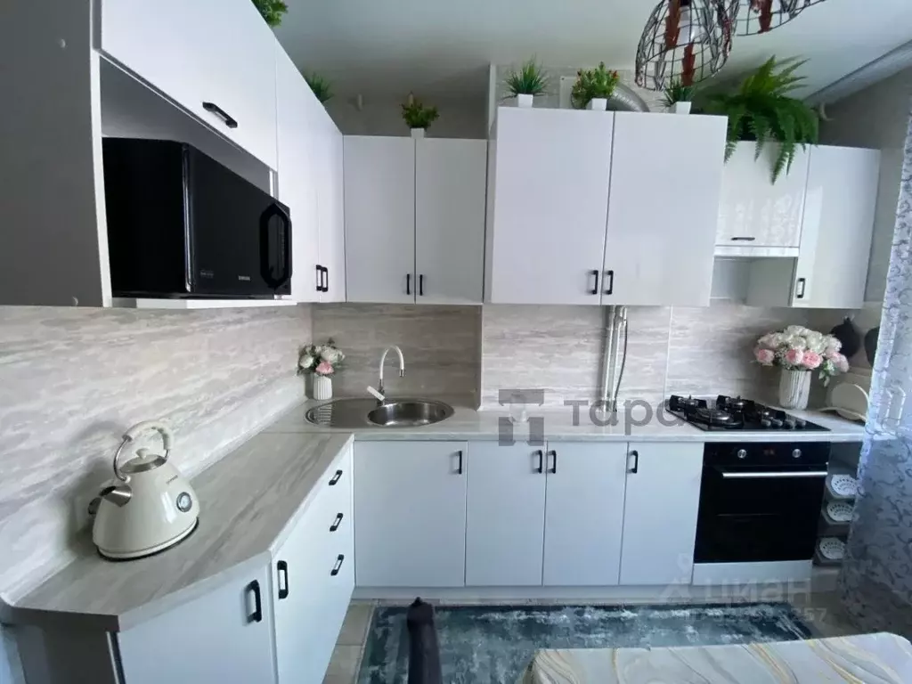 2-к кв. Челябинская область, Чебаркуль Электростальская ул., 9 (51.8 ... - Фото 1