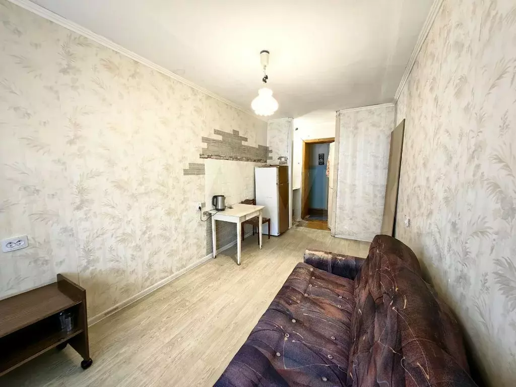 Комната 18 м в 3-к., 2/5 эт. - Фото 1