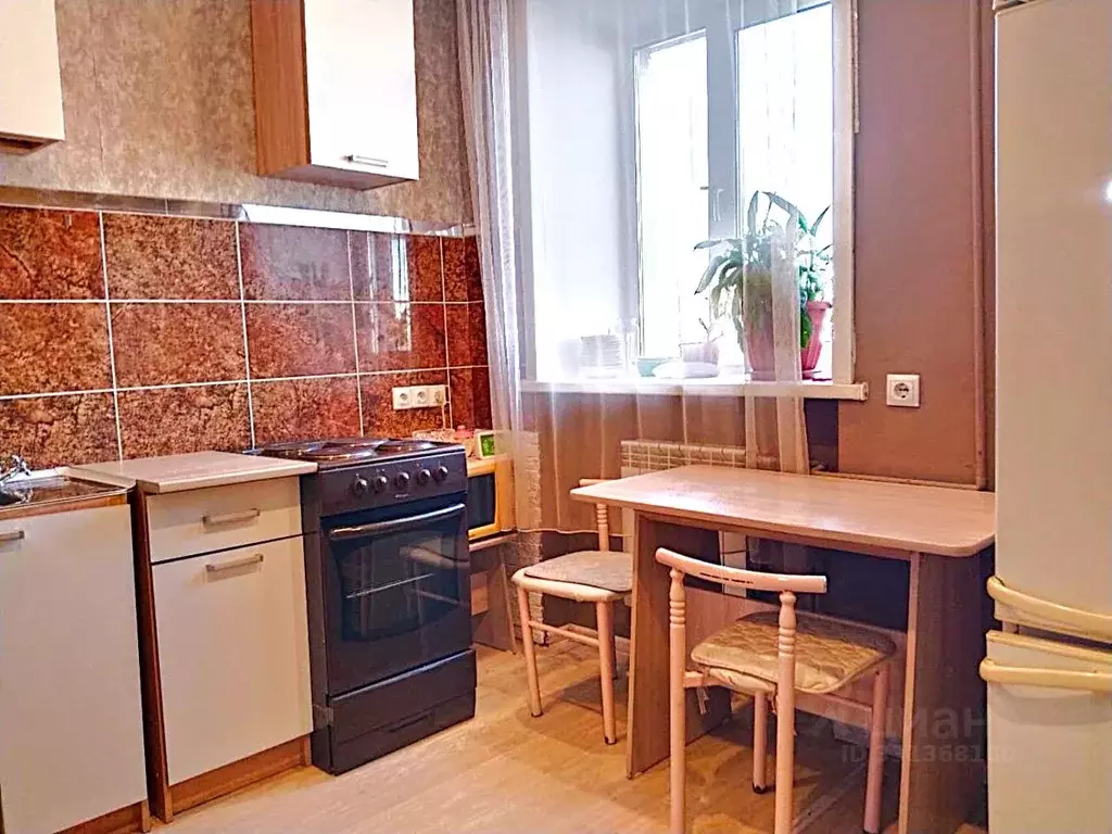 2-к кв. Иркутская область, Иркутск ул. Геологов, 13 (40.0 м) - Фото 1