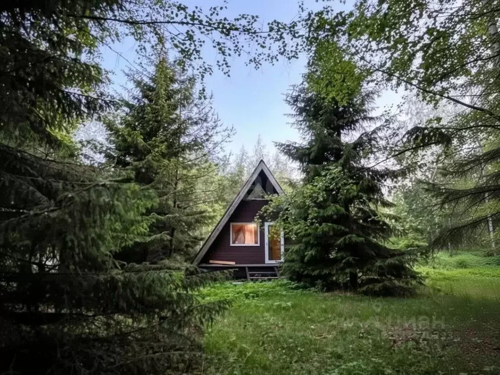 Дом в Ленинградская область, Волховский район, Хваловское с/пос, д. ... - Фото 1