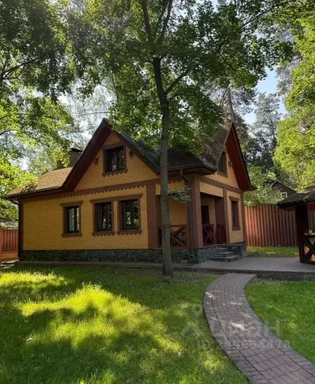 Дом в Московская область, Люберцы городской округ, Малаховка пгт ул. ... - Фото 1
