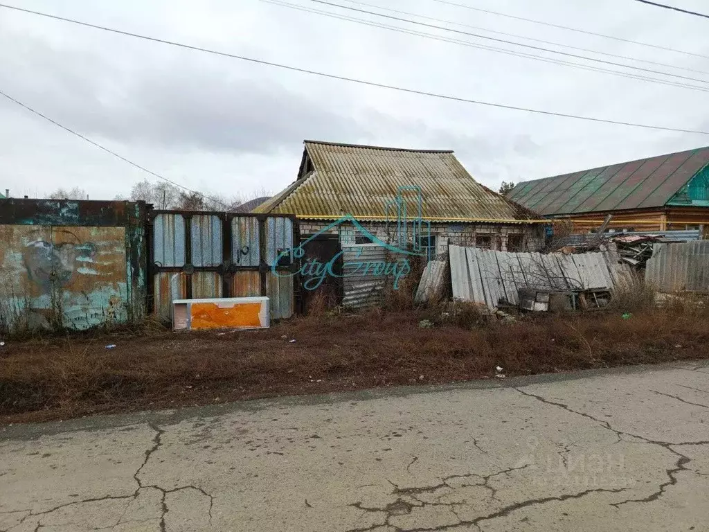 Дом в Оренбургская область, Кувандык Архитектурная ул., 49 (49 м) - Фото 1