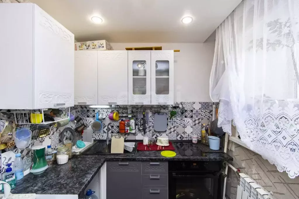 2-к кв. Тюменская область, Тюмень ул. 50 лет Октября, 62а (38.8 м) - Фото 1