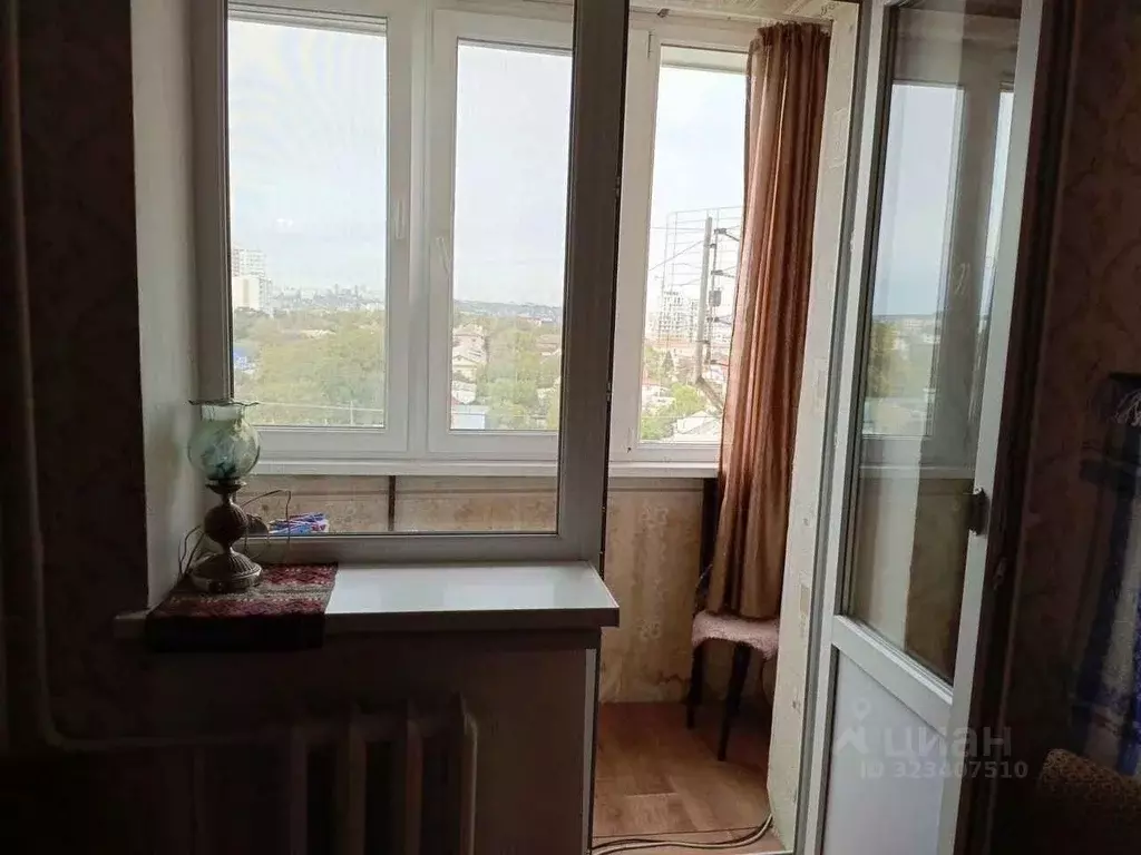 1-к кв. Крым, Симферополь ул. Батурина, 44/50 (34.0 м) - Фото 1