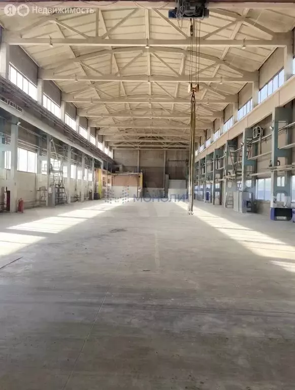 Помещение свободного назначения (1360 м) - Фото 1