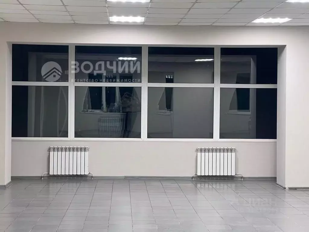 Помещение свободного назначения в Чувашия, Канаш Чебоксарская ул., 6 ... - Фото 1