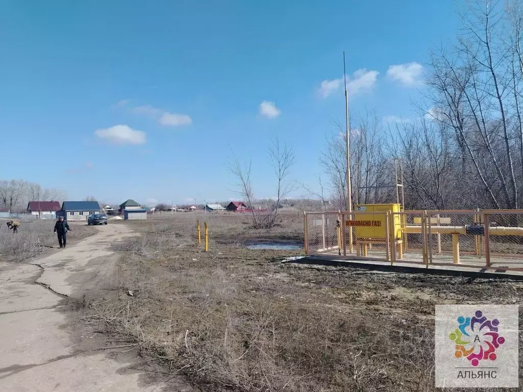 Участок в Волгоградская область, Среднеахтубинский район, Куйбышевское ... - Фото 0
