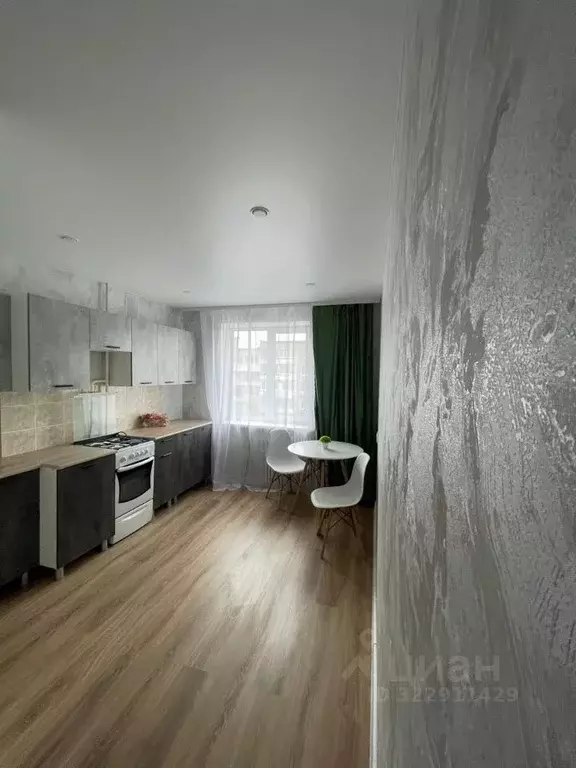 3-к кв. Пермский край, Пермь ул. Моторостроителей, 9 (58.0 м) - Фото 1