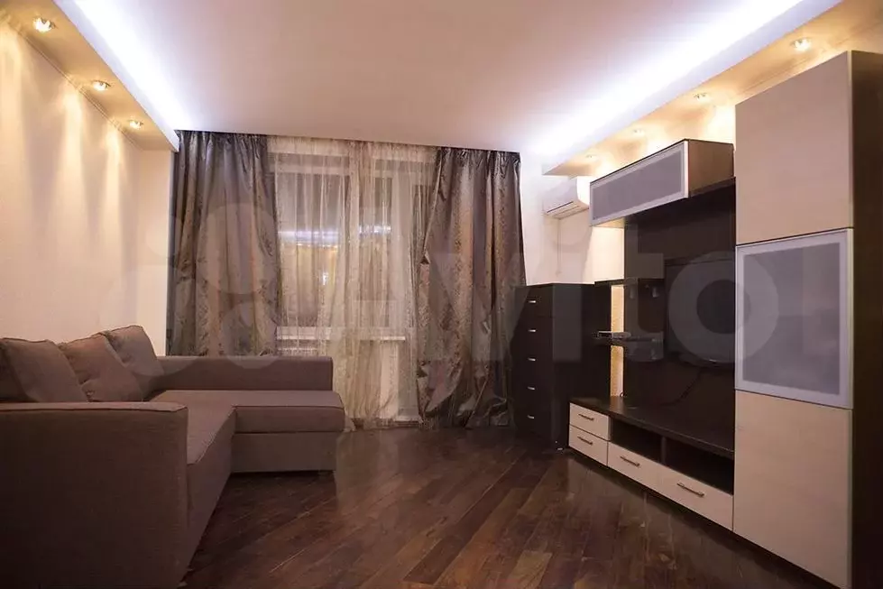 1-к. квартира, 42 м, 7/9 эт. - Фото 1