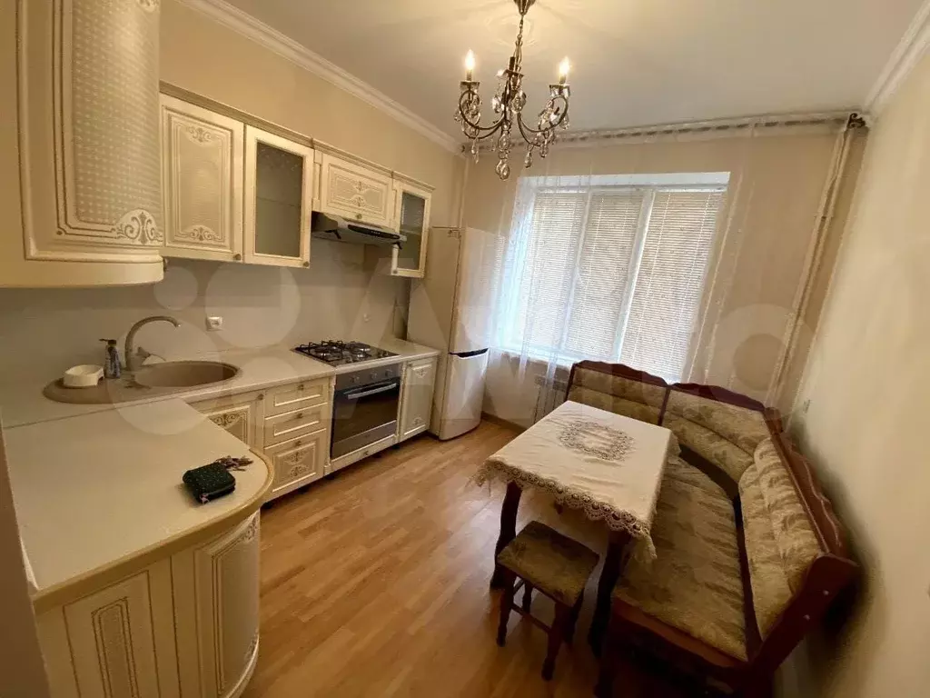 3-к. квартира, 90м, 4/10эт. - Фото 1