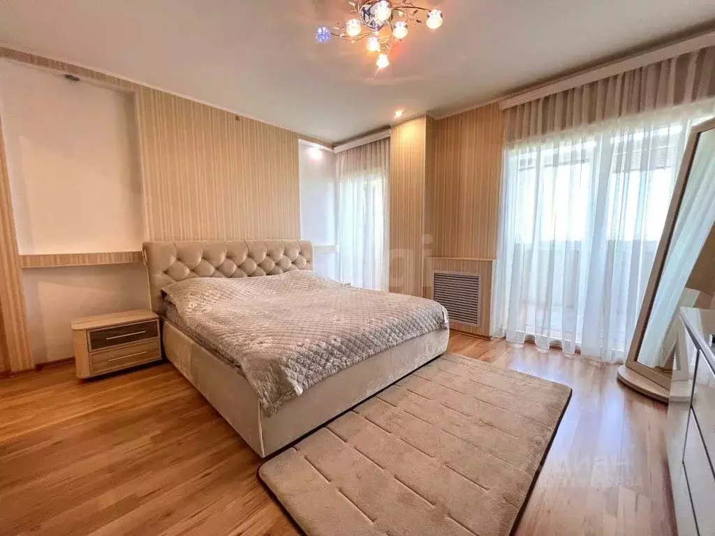 3-к кв. Приморский край, Владивосток ул. Кирова, 45 (76.5 м) - Фото 1