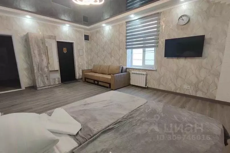 2-к кв. Ростовская область, Шахты просп. Красной Армии, 136 (50.0 м) - Фото 0