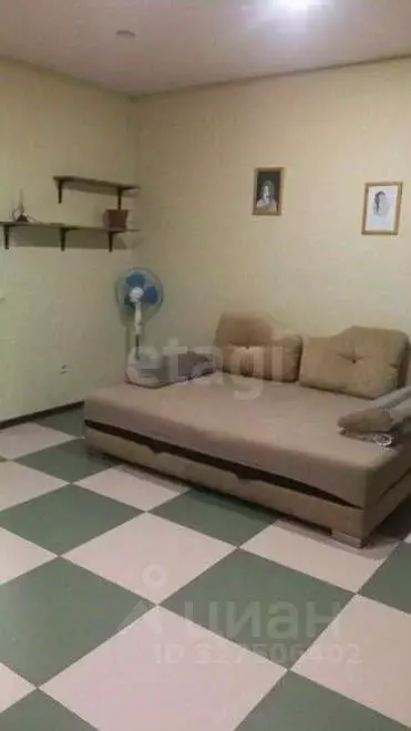 Студия Тюменская область, Тюмень ул. Верхнетарманская, 1 (32.0 м) - Фото 1