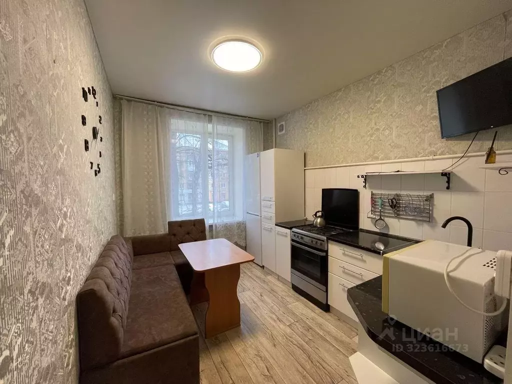 1-к кв. Свердловская область, Екатеринбург ул. 40-летия Октября, 1 ... - Фото 2