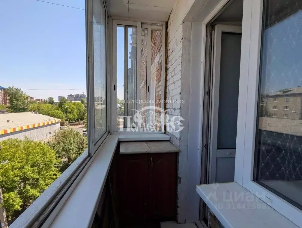 3-к кв. Иркутская область, Иркутск Подаптечная ул., 12 (57.0 м) - Фото 0