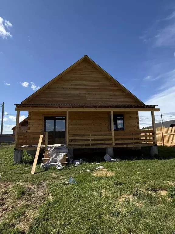 Дом в Иркутская область, Иркутский муниципальный округ, д. Лыловщина  ... - Фото 1