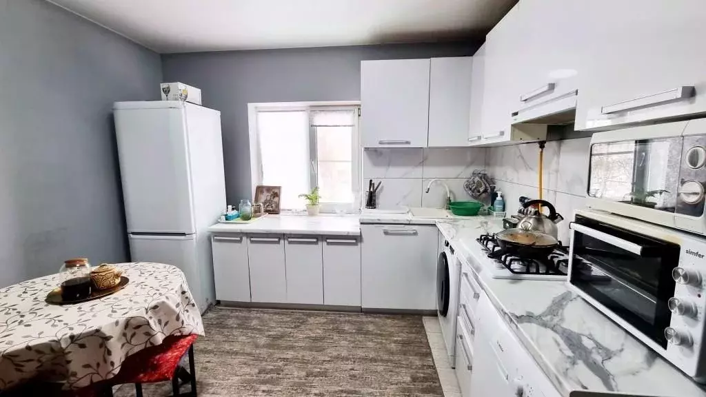 Дом в Волгоградская область, Средняя Ахтуба рп ул. Рязанская (58 м) - Фото 2