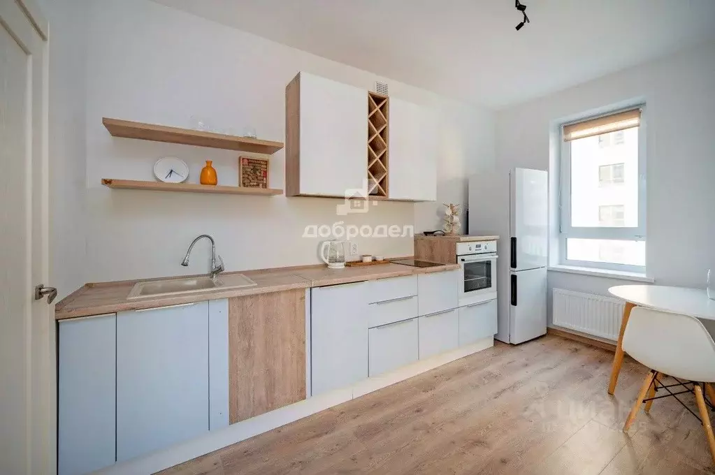 2-к кв. Свердловская область, Екатеринбург бул. Новосинарский, 5 (57.6 ... - Фото 0