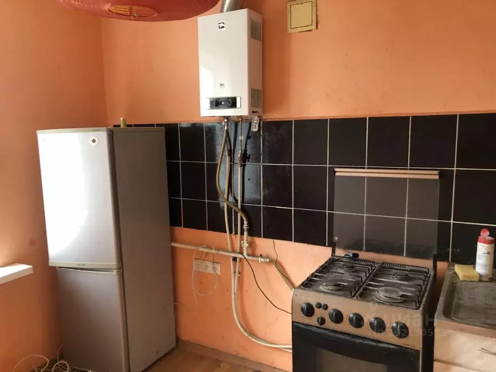 1-к кв. Самарская область, Кинель городской округ, Усть-Кинельский пгт ... - Фото 1