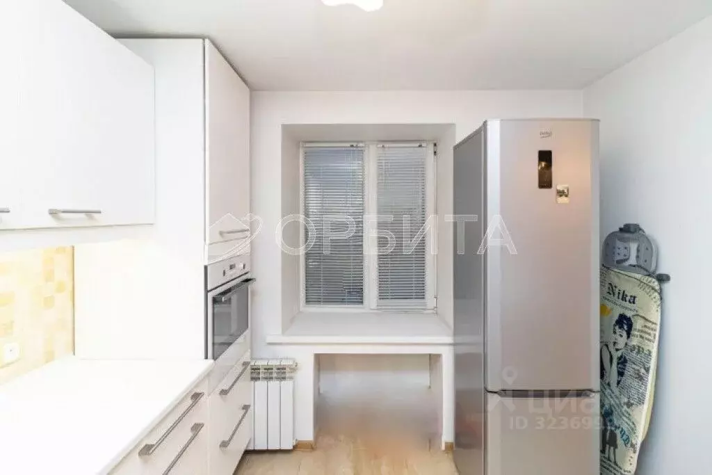 4-к кв. Тюменская область, Тюмень ул. Николая Чаплина, 132 (74.6 м) - Фото 2