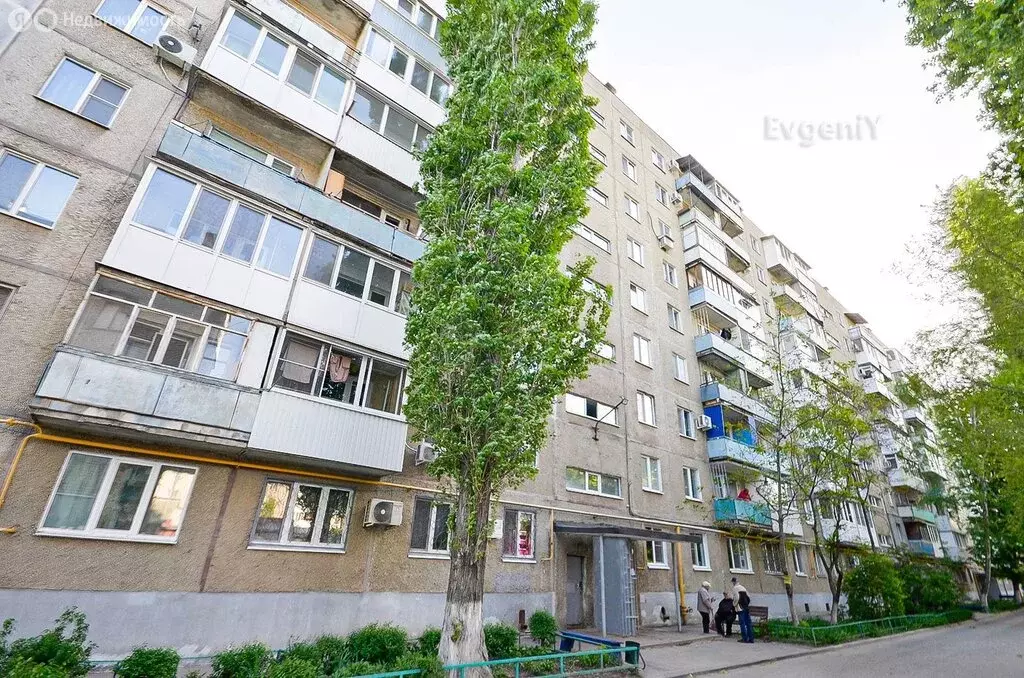 3-комнатная квартира: Саратов, улица имени В.М. Азина, 19А (59.5 м) - Фото 0
